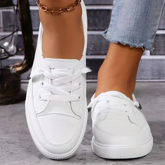 Low Top Sneaker