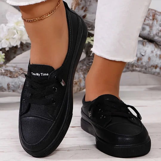 Low Top Sneaker