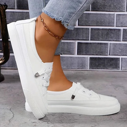 Low Top Sneaker
