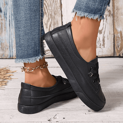 Low Top Sneaker