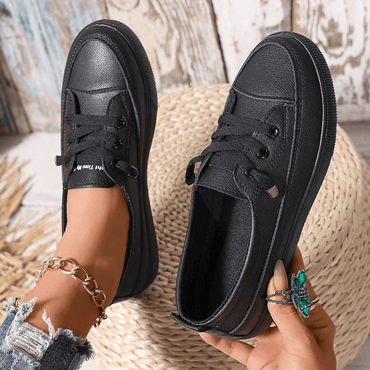Low Top Sneaker