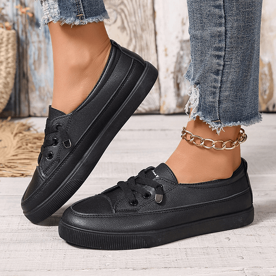 Low Top Sneaker